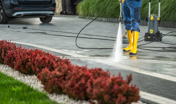 Best Parking Lot and Garage Cleaning  in Lindenhurst, NY